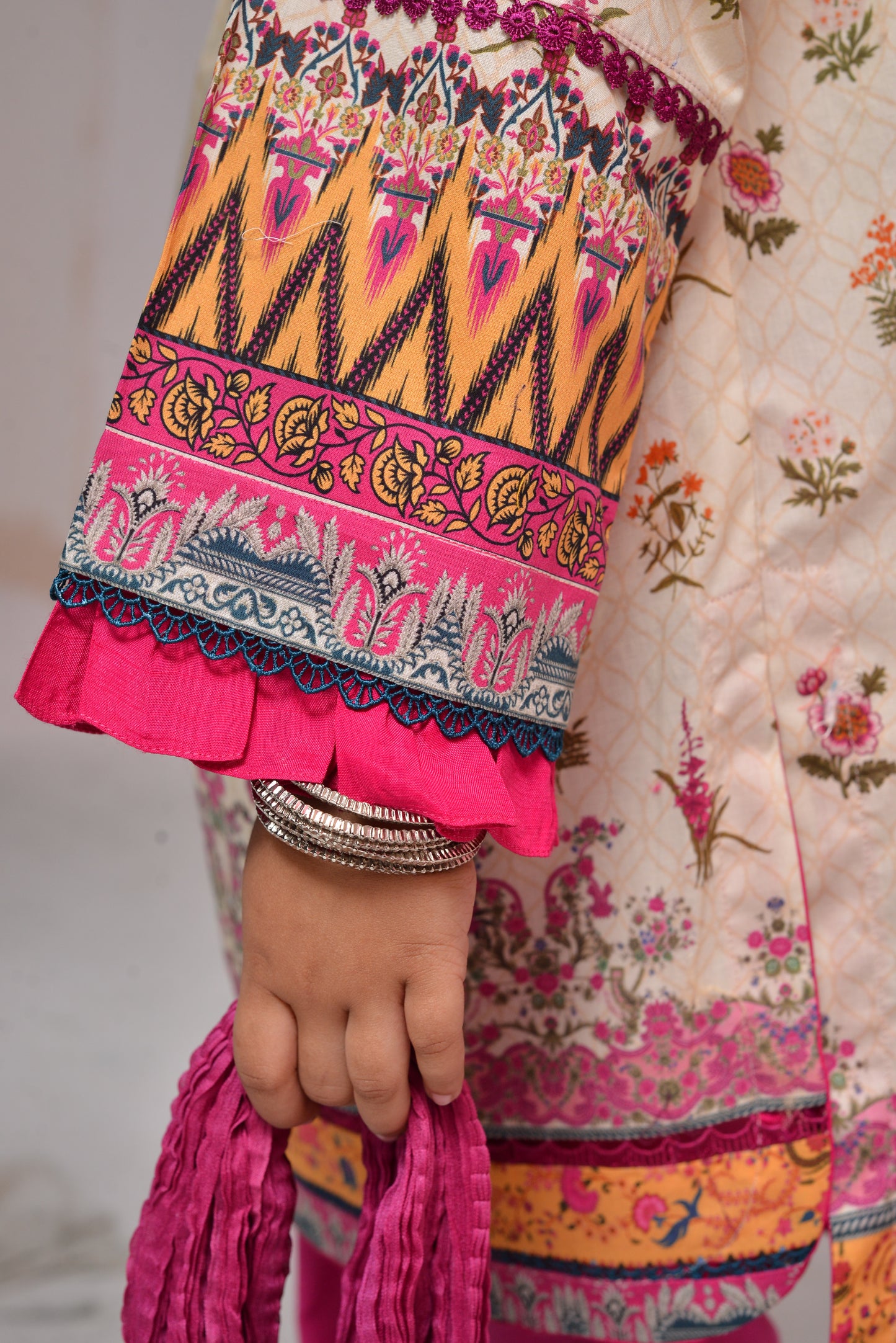 Pink Floral (FCG-050)