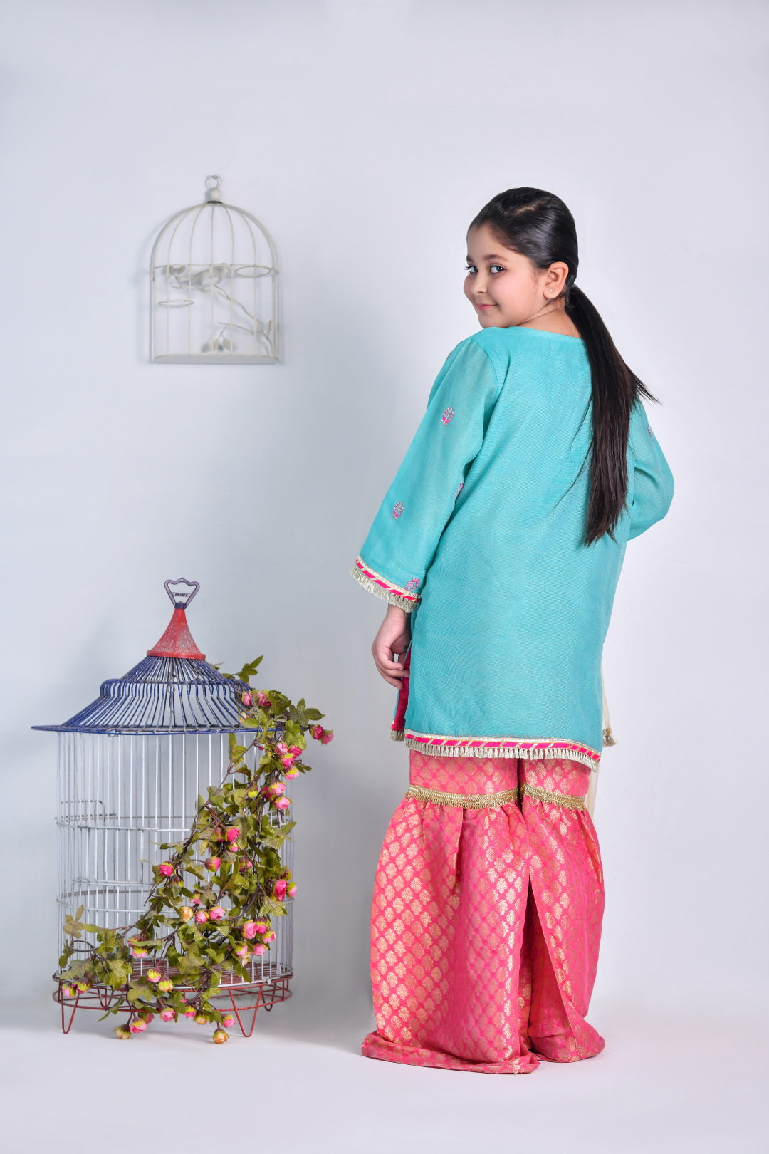 Blue Khaddi Emb. With Jamawar (FFG-032)