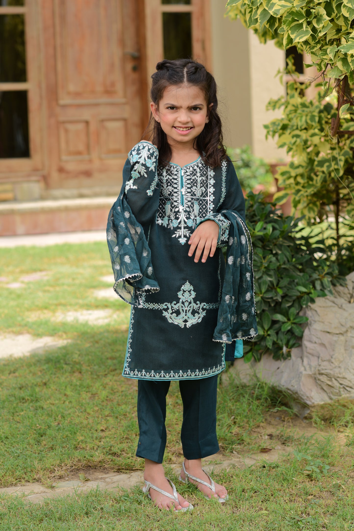 Zeenat (FFG-053)