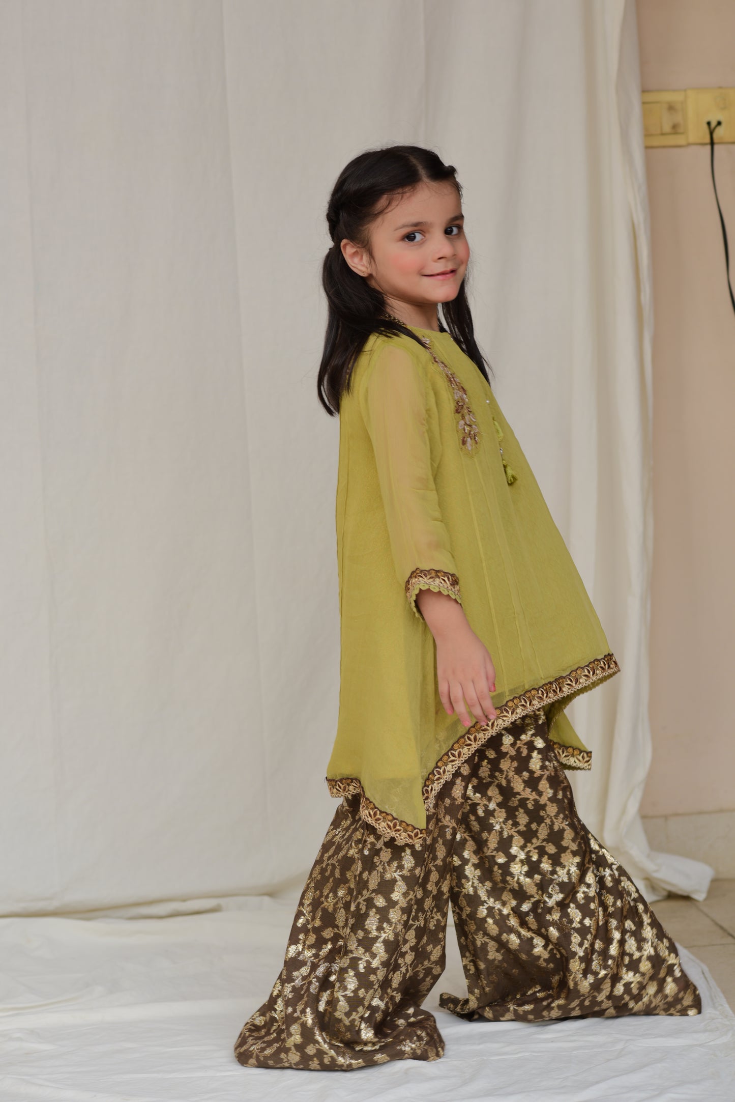 Little Miss Heritage Outfit (FFG-017)