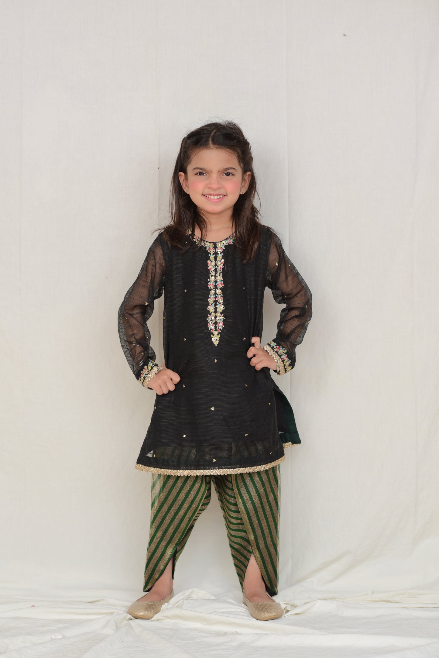 Khaddi Net black (FFG-037)