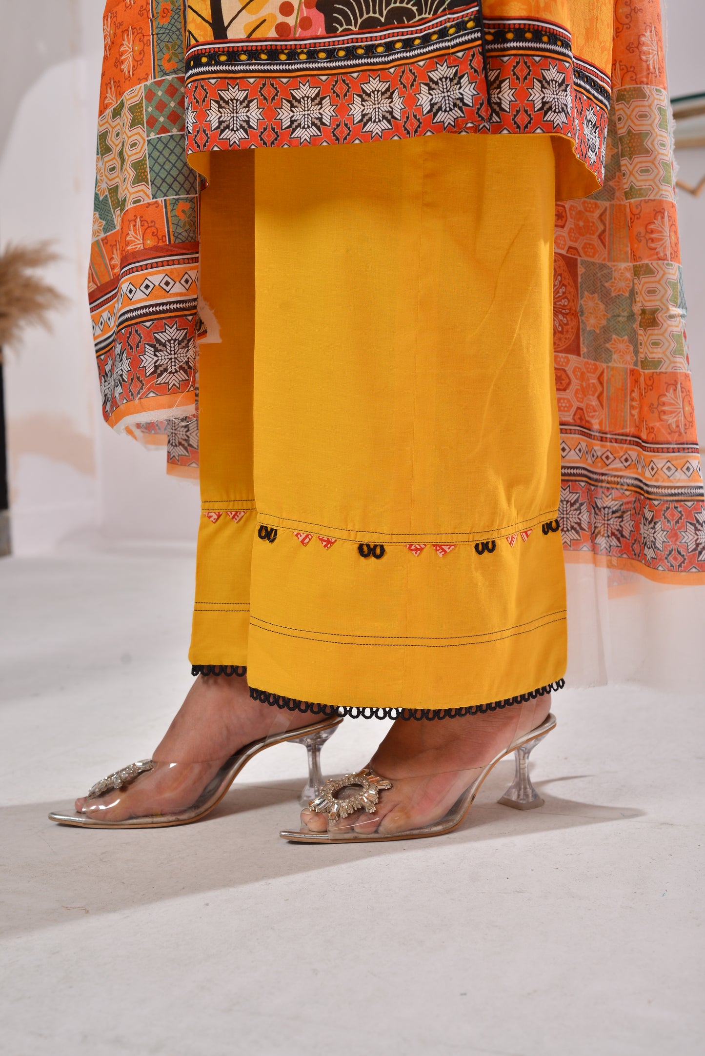 Yellow Floral (WFC-010)