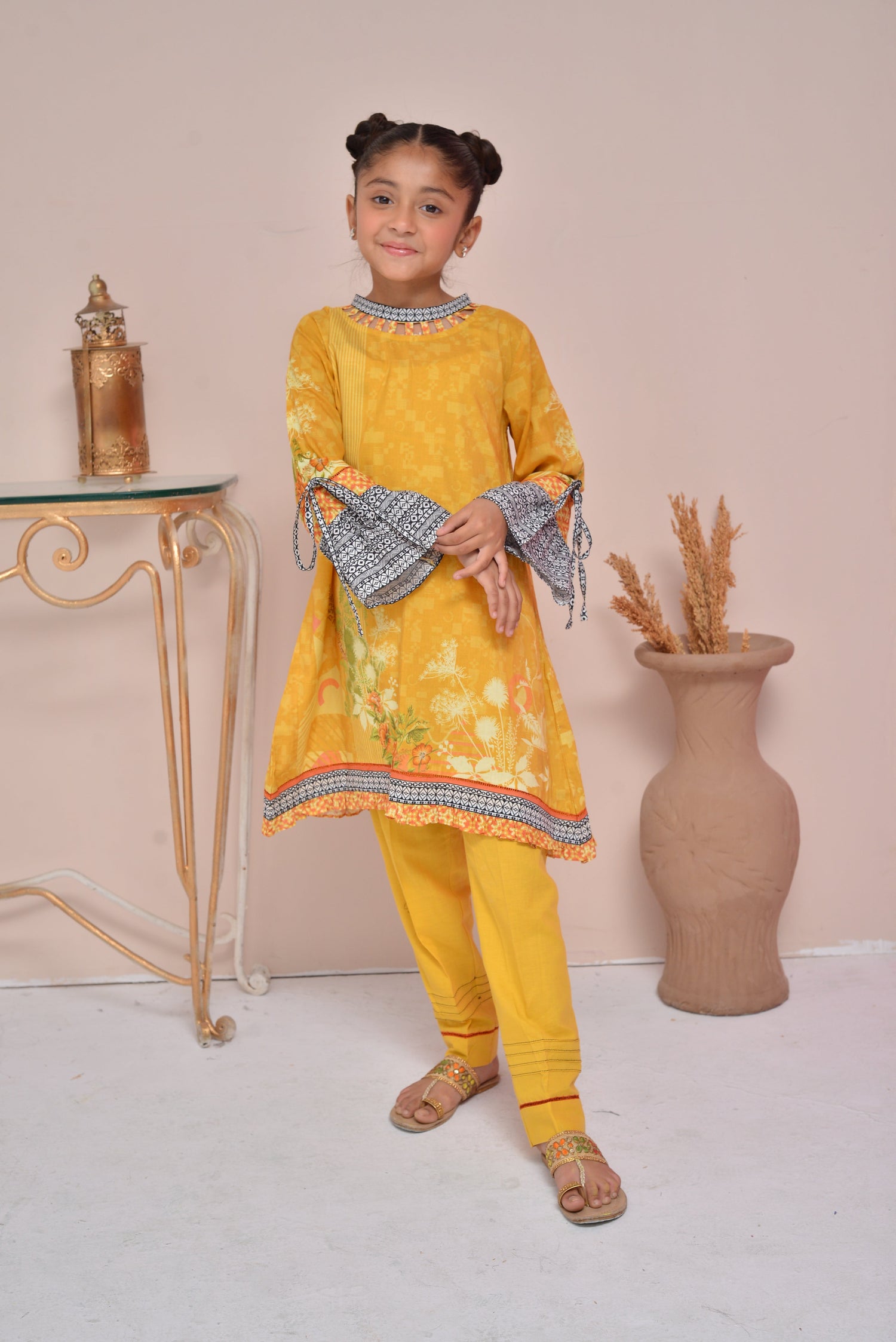Girls Luxuary Lawn Pret