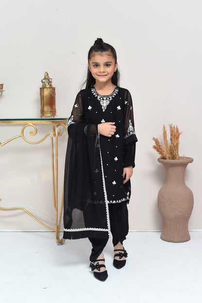 Lyra Black (FFG-049)