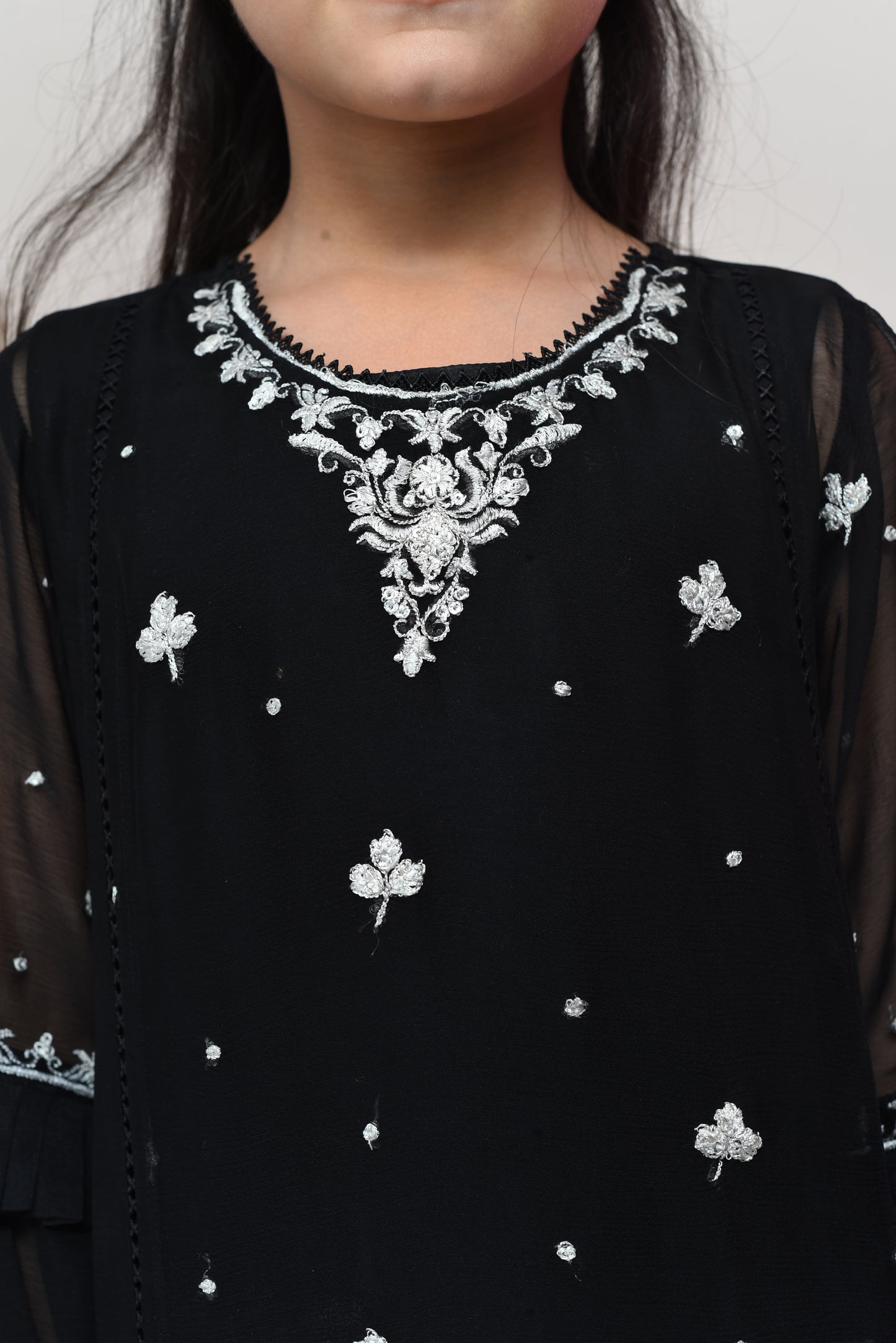 Lyra Black (FFG-049)