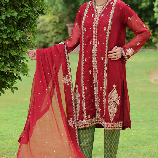 Maroon Embroidered Chiffon Outfit with Matha Patti and Jamawar Trousers