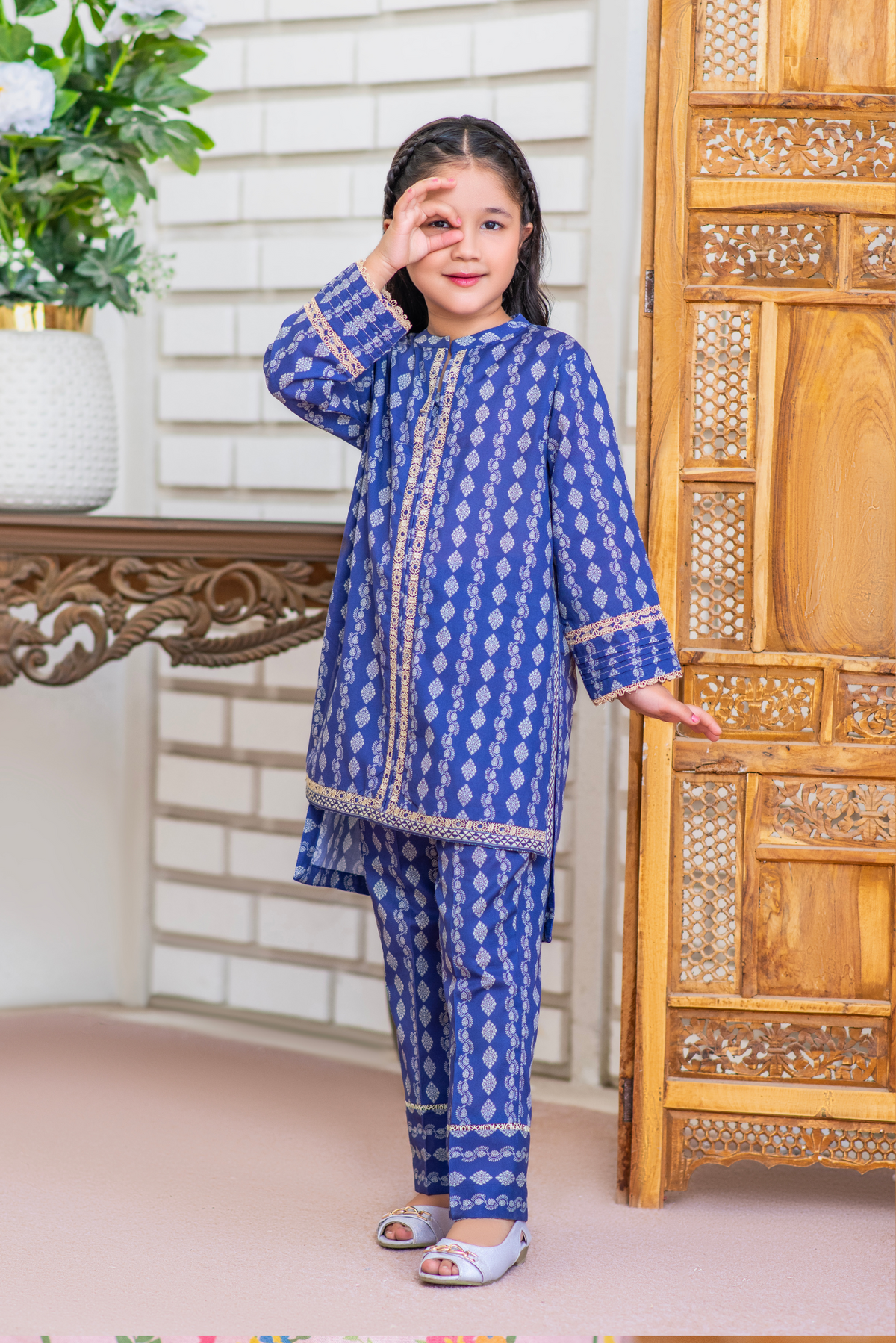 Sapphire Blue (FCG-099)